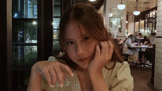 Bagian Intim Disentuh Saat Manggung, Nadin Amizah Murka