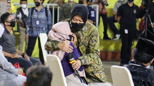 Kementerian Sosial dan Pemerintah Daerah didesak untuk memperbarui secara total sistem pendataan, verifikasi dan validasi data penerimaan bantuan sosial.