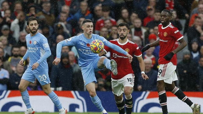 Gelandang serang Manchester City, Kevin de Bruyne, menyatakan Pep Guardiola hanya memberi sesi latihan selama 10 menit sebelum laga melawan Manchester United.