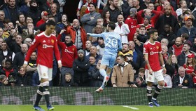 Babak Pertama: Bombardir Man Utd, Man City Unggul 2-0