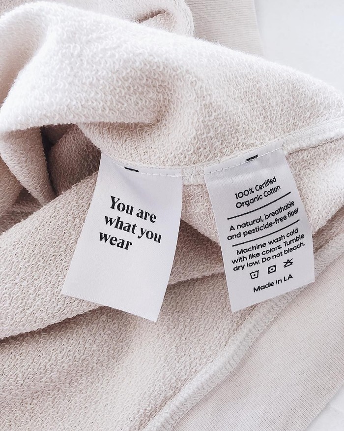 Baca aturan pada label pakaian rajut