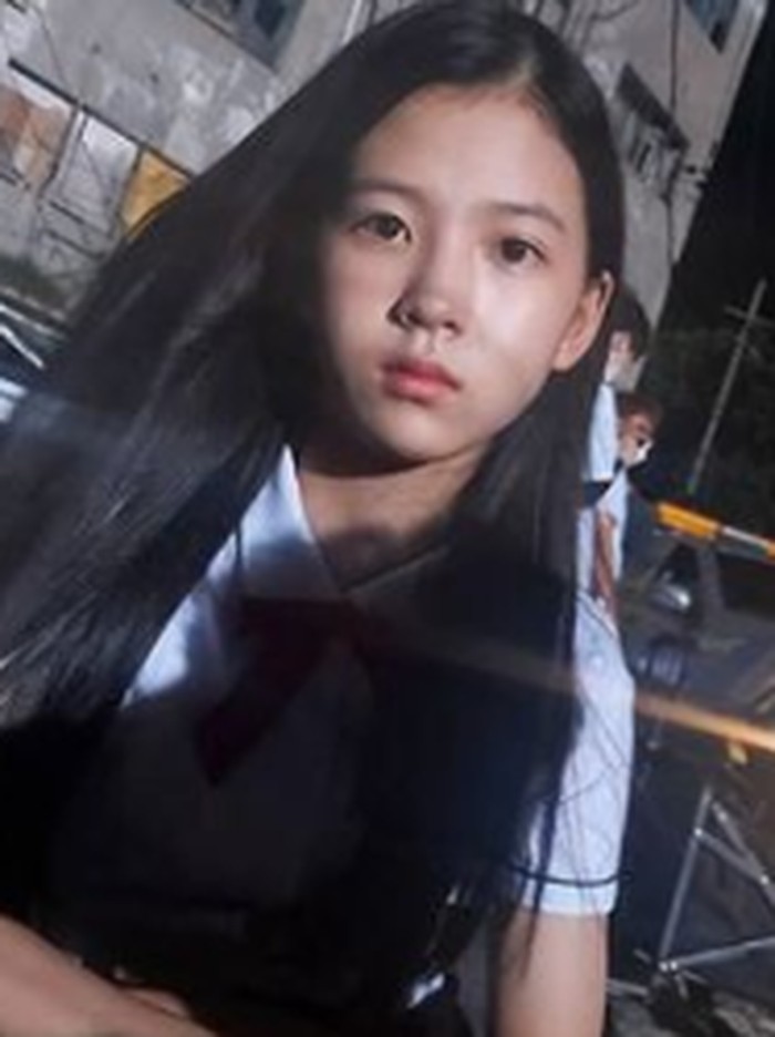 Choi Myung Bin sering mendapat peran versi muda dari sejumlah aktris seperti Bona WJSN (Your House Helper), Han So Hee (100 Days My Prince), dan Kim Da Mi (Itaewon Class). / foto: instagram/com/choimyeongbeen