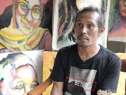 Selain Lukisan dari Plastik Bekas, Edy Buat Rumah Pohon dari Sampah