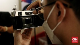 FOTO: Kamera Analog Tak Lekang Waktu, Tak Sepi Peminat