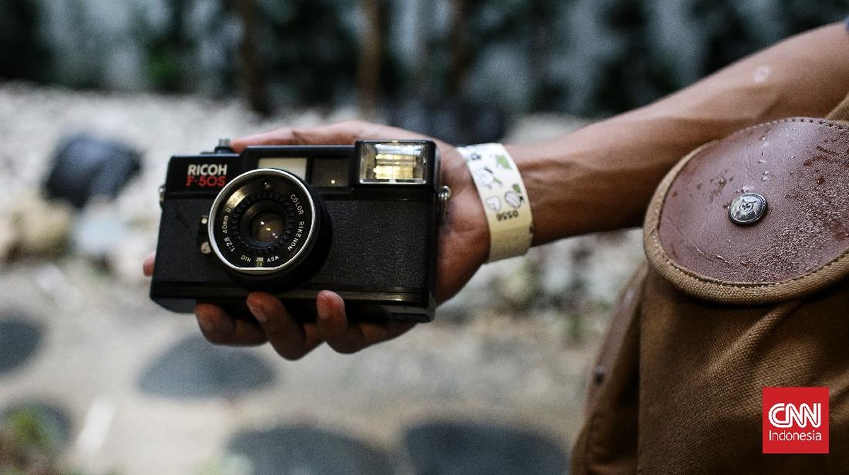 FOTO: Kamera Analog Tak Lekang Waktu, Tak Sepi Peminat