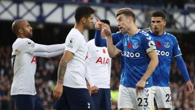 Conte Gagal Bawa Tottenham Menang di Liga Inggris