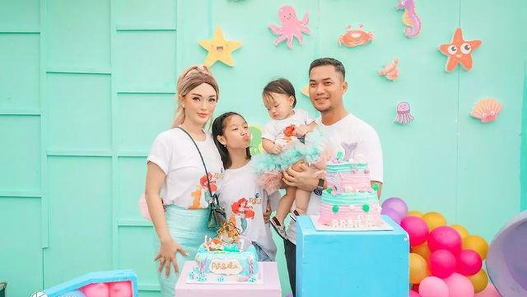 7 Potret Meriah Pesta Ultah Arsila Putri Zaskia Gotik 7 Potret Meriah Pesta Ultah Arsila Putri Zaskia Gotik