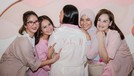 Nola B3 menangis bahagia dapat kejutan baby shower dari keluarga dan sahabatnya&period; Yuk kita intip momennya&excl;