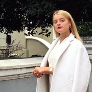 Mengenal Flora Ogilvy, Bangsawan Inggris yang Stylish dan Masih Jarang Terekspos