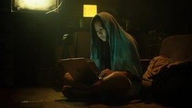 Nama Salah Satu Penulis Naskah Hilang dari Kredit Penyalin Cahaya