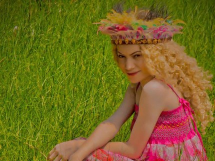 Kisah Inspiratif Lena, Mahasiswi Papua yang Viral Dijuluki Barbie