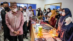 Terpukau Produk UMKM di Gorontalo, Sandiaga Yakin Kebangkitan Ekonomi