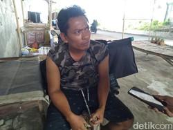 Aksi Pedagang Nanas Tolong Gala yang Menangis-Terluka Usai Kecelakaan