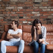 Dikira Bisa Bikin Tertarik, 4 Sikap Ini Justru Bikin Pria Ilfeel Lho, Salah Satunya Terlalu Manja!