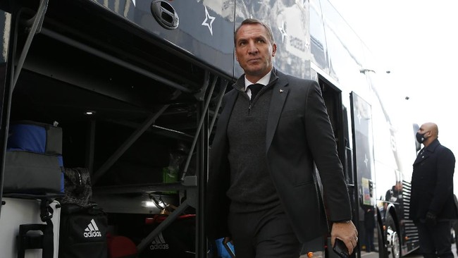 Brendan Rodgers mencuat jadi salah satu nama yang difavoritkan sebagai pelatih baru Manchester United menggantikan Ole Gunnar Solskjaer.