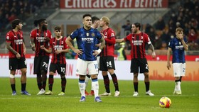 Hasil Liga Italia: Martinez Gagal Penalti, Milan vs Inter Imbang