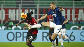 Klasemen Liga Italia Usai Napoli dan Milan Imbang