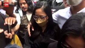 VIDEO: Pemeriksaan Perdana Rachel Vennya Sebagai Tersangka