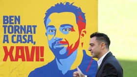 Xavi: Saya Ingin Latih Messi, Eto'o, dan Ronaldinho