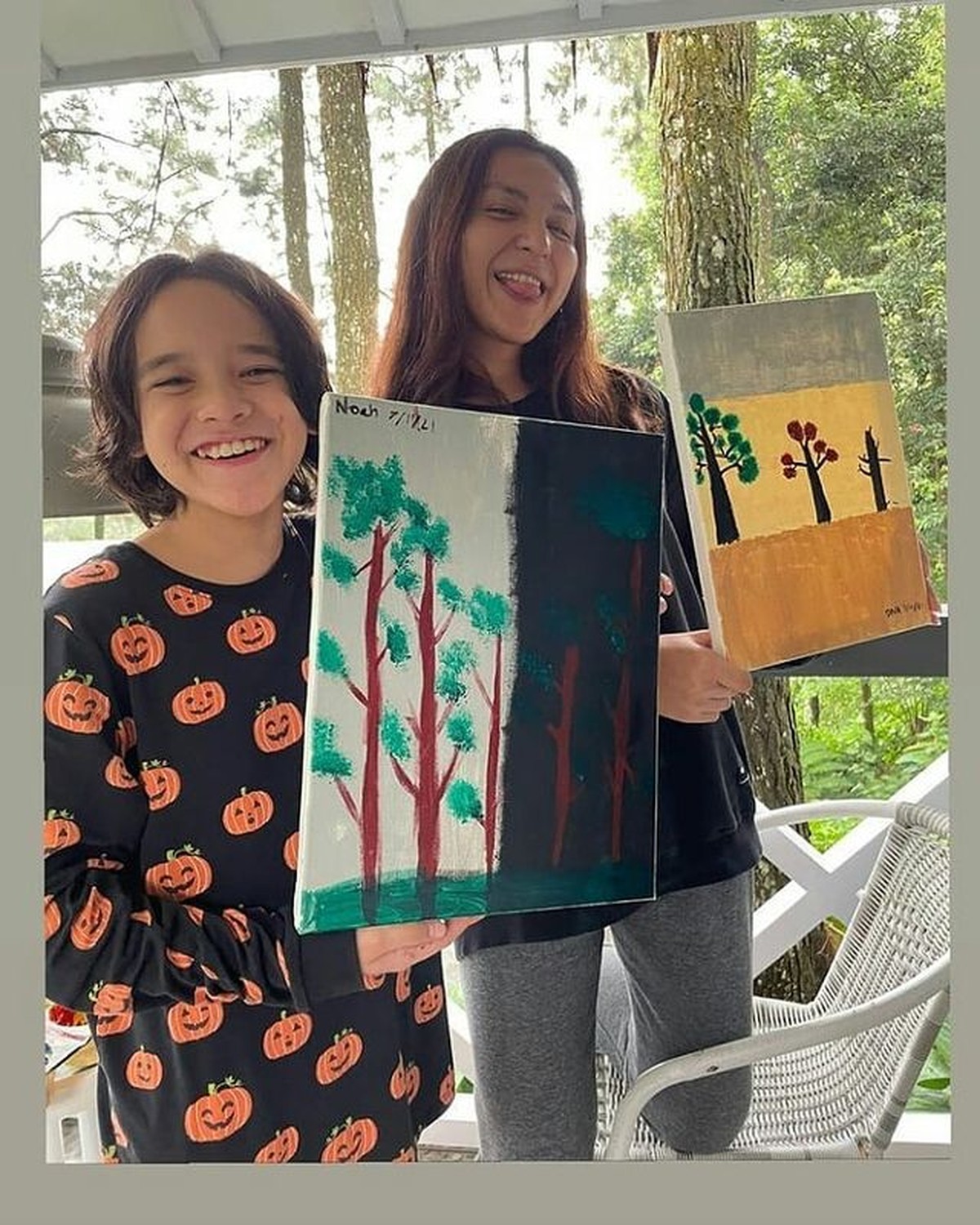 BCL dan sahabatnya Dena Rachman membawa Noah liburan menikmati alam di akhir pekan&period; Yuk kita intip potret keseruan mereka&excl;