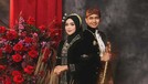 8 Gaya Kocak Prewedding Ria Ricis dan Teuku Ryan Pakai Baju Adat Jawa Ria Ricis dan Teuku Ryan melakukan sesi pemotretan prewedding memakai baju adat Jawa. Yuk intip pose kocak mereka!