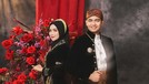 8 Gaya Kocak Prewedding Ria Ricis dan Teuku Ryan Pakai Baju Adat Jawa Ria Ricis dan Teuku Ryan melakukan sesi pemotretan prewedding memakai baju adat Jawa. Yuk intip pose kocak mereka!