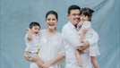 8 Photoshoot Kahiyang Ayu & Bobby Nasution Rayakan Anniversary ke-4 Merayakan ulang tahun pernikahan yang ke-4, Kahiyang Ayu dan Bobby Nasution photoshoot sangat manis. Yuk intip!