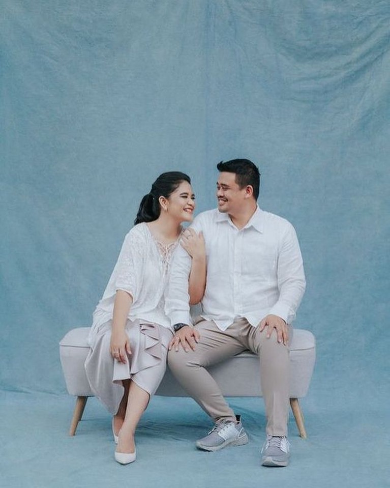 Merayakan ulang tahun pernikahan yang ke-4, Kahiyang Ayu dan Bobby Nasution photoshoot sangat manis. Yuk intip!