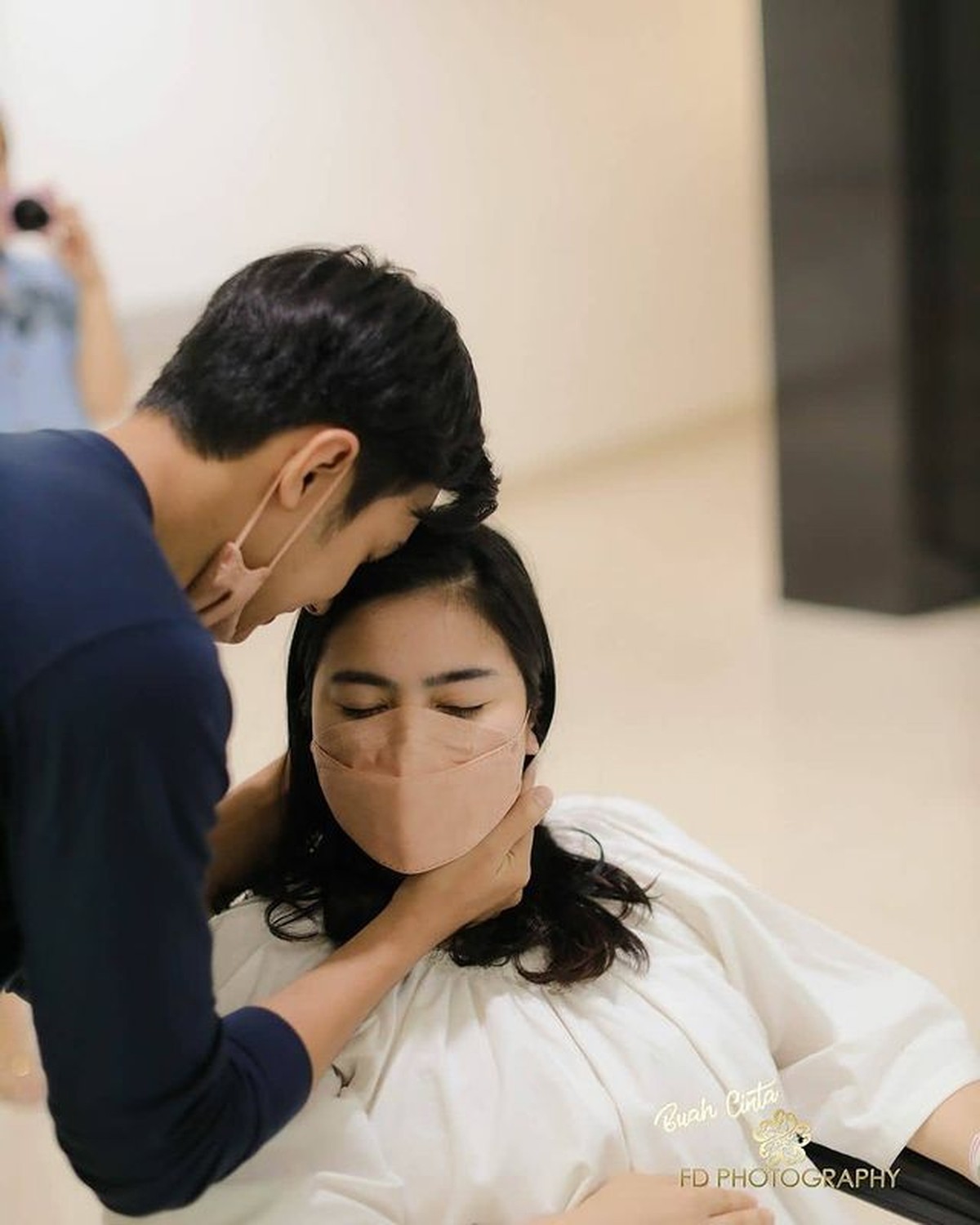 Felicya Angelista baru saja melahirkan anak pertamanya dengan Hito Caesar hari ini Rabu &lpar;9&sol;11&rpar;&period; Yuk intip momennya&excl;