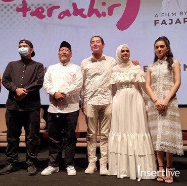 'Pintu Surga Terakhir' Buat Roger Danuarta Teteskan Air Mata