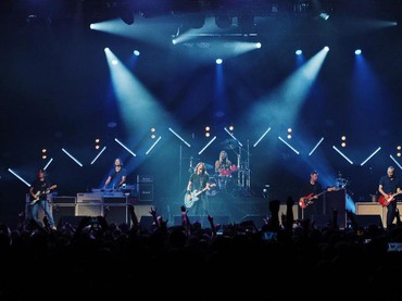 Drummer Foo Fighters Ditemukan Tak Bernyawa Jelang Konser