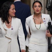 Sejarah Gerakan Suffragette dan Gaun Putih yang Jadi Simbol Perlawanan Perempuan untuk Memiliki Kebebasan Berpendapat