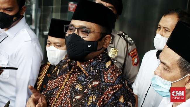 Menteri Agama Yaqut Cholil Qoumas mengaku kerap kesulitan mengembangkan pelayanan keagamaan dan pendidikan karena aset tanah kebanyakan dikuasai pemda.