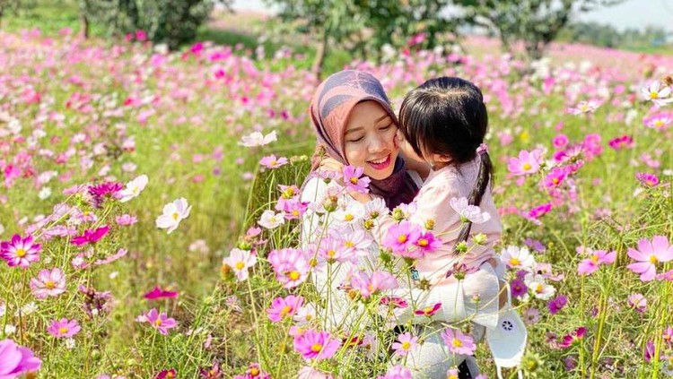 Prawindu Prima dan Keluarga di Korea Prawindu Prima dan Keluarga di Korea