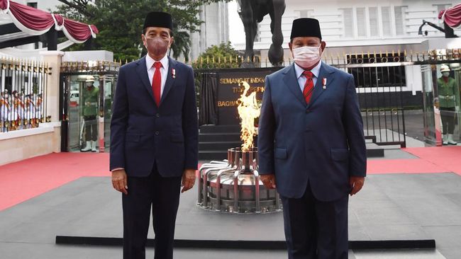 Sekber Prabowo-Jokowi mendeklarasikan dukungan Prabowo Subianto dan Joko Widodo untuk mencalonkan diri pada Pilpres 2024.