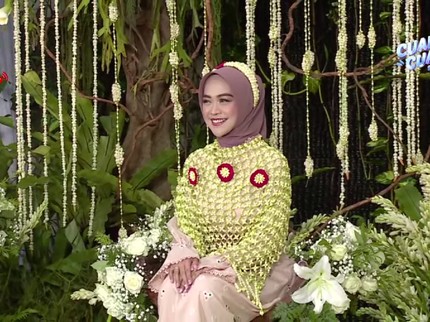 9 Potret Prosesi Siraman Ria Ricis Jelang Nikah, Penuh Haru dan Keceriaan