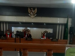Kadis ESDM Riau Tetap Disidang di PN Tipikor Meski Menang Praperadilan