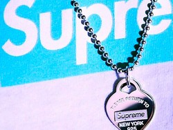 Tiffany & Co. dan Supreme Kolaborasi, Perhiasan Dijual dari Rp 700-an Ribu