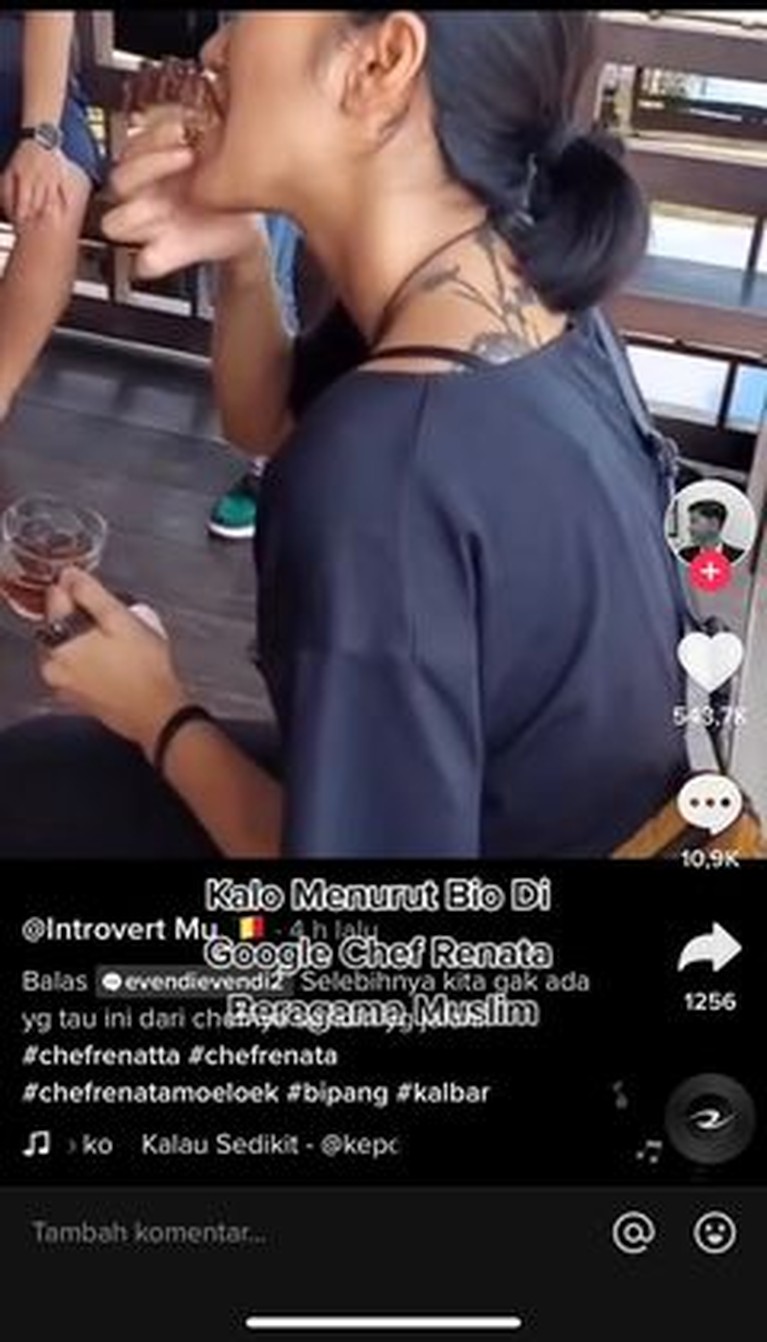 Beredar sebuah video di TikTok yang menampilkan chef Renatta makan babi bikin heboh, yuk intip momennya!