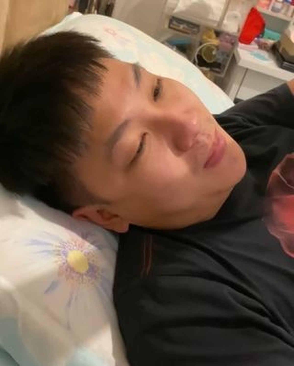 Regina Ivanova memberikan kejutan kepada sang suami tentang kehamilannya&comma; ekspresi Lucky Jayadi pun disorot&period; Yuk intip&excl;