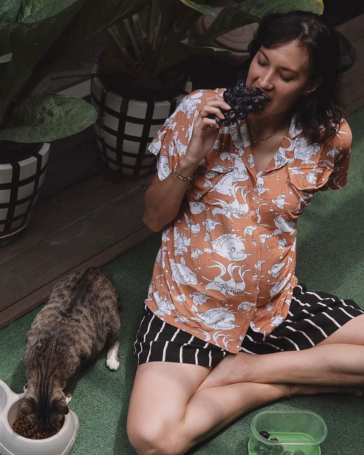 Nadine Chandrawinata sedang hamil anak pertamanya dengan Dimas Anggara&period; Yuk intip fotonya pamer baby bump&excl;