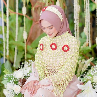 9 Momen Tangisan dan Senyum Ria Ricis di Acara Sungkeman & Siraman