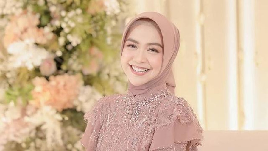Momen Sungkeman dan Siraman Jelang Pernikahan Ria Ricis