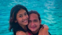 <p>Adipati dan Canti rupanya pernah beradu akting di film <em>Teman Tapi Menikah 2</em>, Bunda. (Foto: Instagram @adipati)</p>