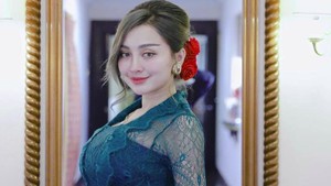 Cupi Cupita Goyang Sambil Pamer Duit, Netizen Dibikin Pusing