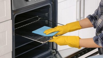 CARA MEMBERSIHKAN OVEN SELANJUTNYA