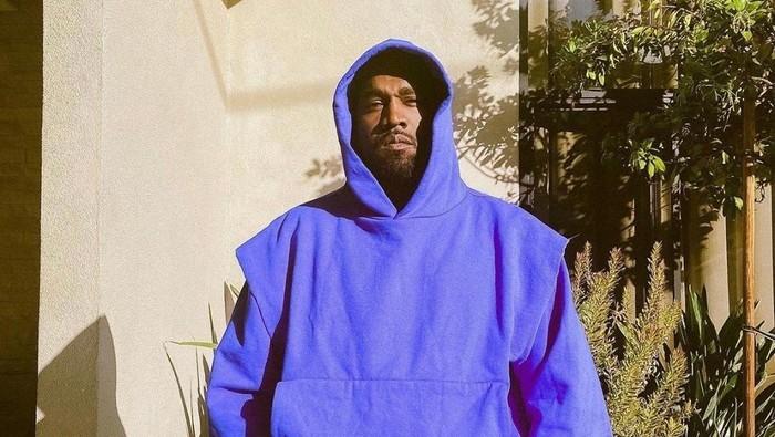 Balenciaga Hentikan Kerja Sama dengan Kanye West! Gara-gara Banyak Buat Kontroversi