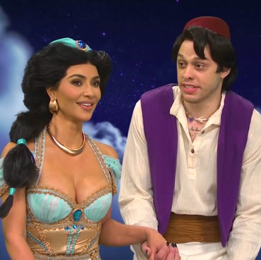 Makin Bucin, Kim Kardashian Sebut Pete Davidson Superseksi