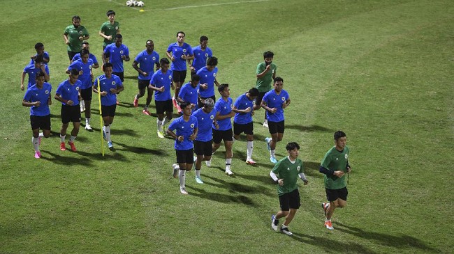 Duel uji tanding Indonesia vs Myanmar di level senior bukan laga asing, karena kedua kesebelasan kerap bertemu dalam sebuah pertandingan uji coba sejak 2015.