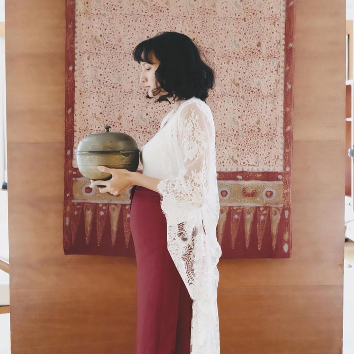 <p>Hingga kini Nadine dan suami belum mengungkap jenis kelamin anak pertamanya. Keduanya ternyata sepakat tidak ingin mengetahuinya sampai sang buah hati lahir. (Foto: Instagram @nadinelist)</p>